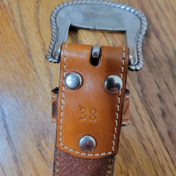 Vintage Brown Leather Embossed Belt with Silver Buckle Size 38 - Picture 9 of 16